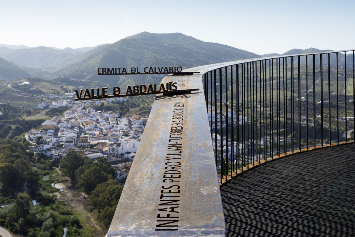Как вам? WaterScales Arquitectos (Испания). Обзорная площадка в Алоре